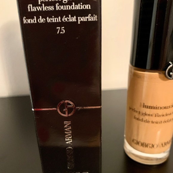 Armani Luminous Silk Foundation - NIB - Picture 4 of 4